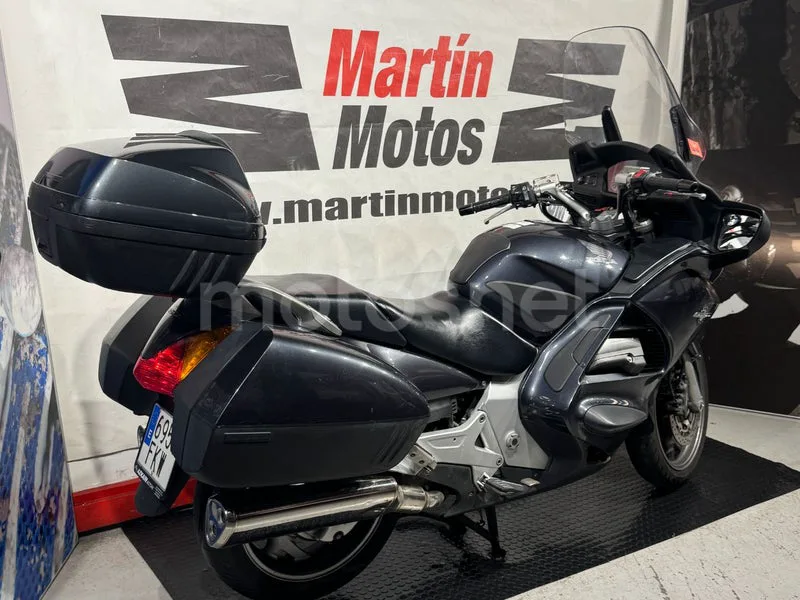 Honda ST1300 Pan-European - Vista 3