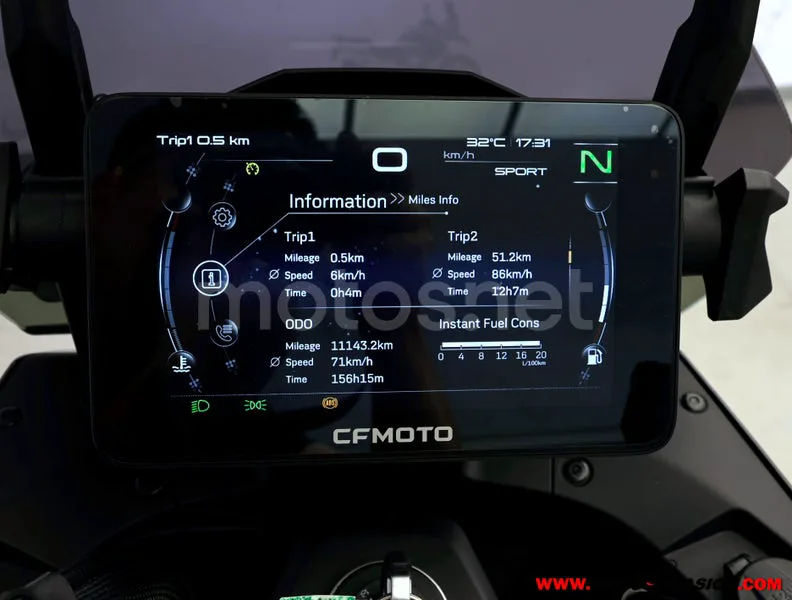 CFMOTO 800MT - Vista 6