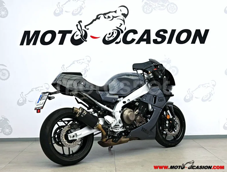 Yamaha XSR900 GP - Vista 3