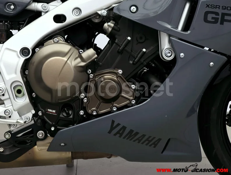 Yamaha XSR900 GP - Vista 5