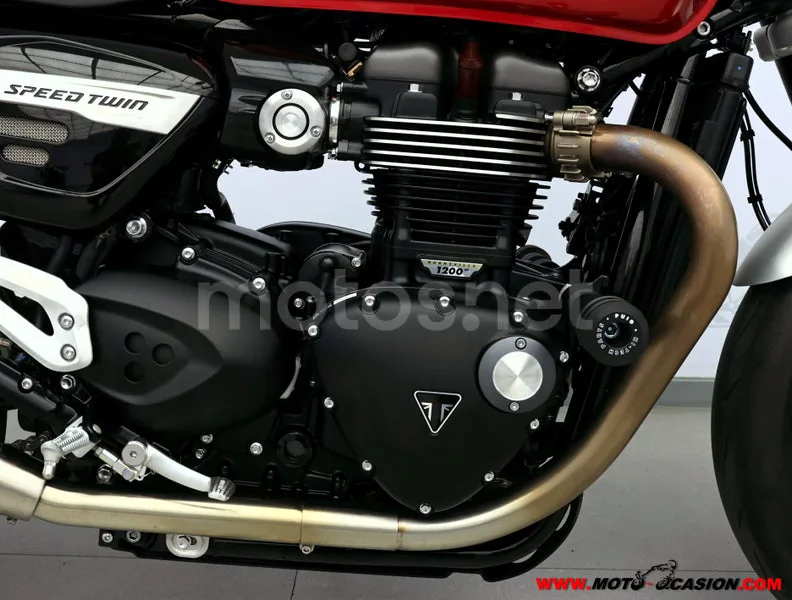 Triumph Speed Twin 1200 - Vista 5