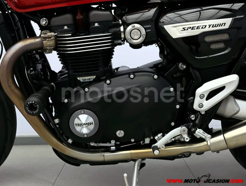 Triumph Speed Twin 1200 - Vista 10