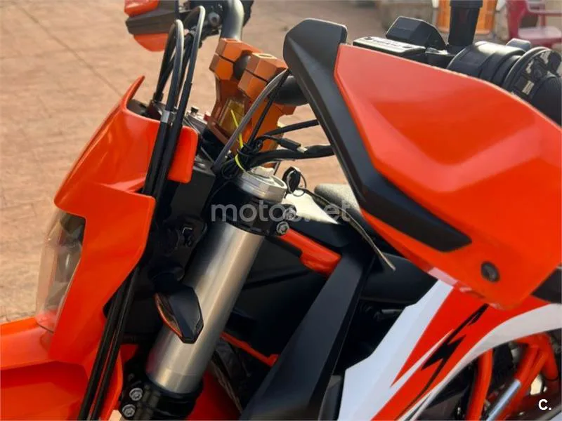 KTM 690 Enduro R 6000 € 2020 Lugo - 2