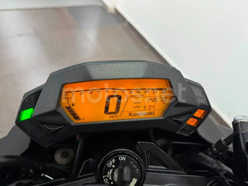 Kawasaki Z125 - Vista 7