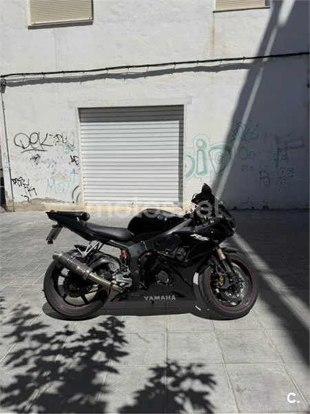 Yamaha YZF-R1 2850 € 2006 Alicante - 1