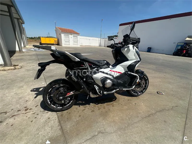 Honda X-ADV - Vista 9