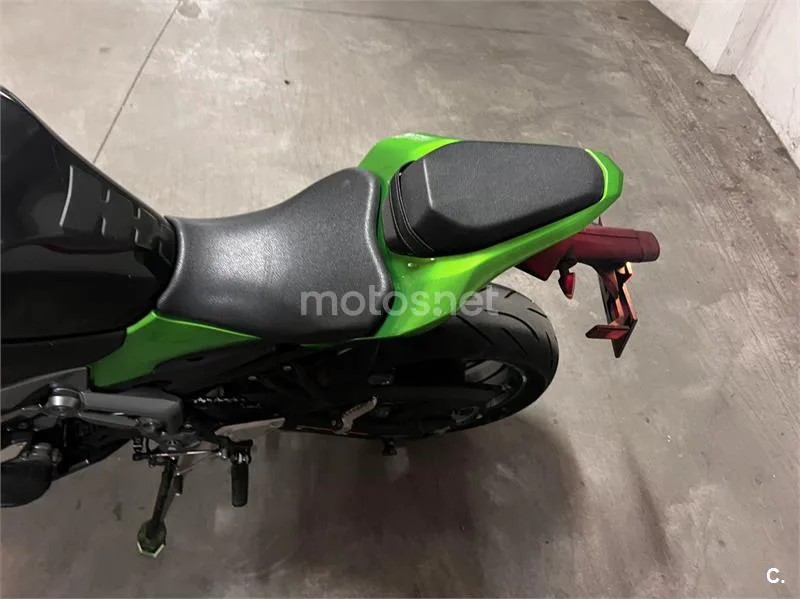 Kawasaki Z900 - Vista 4