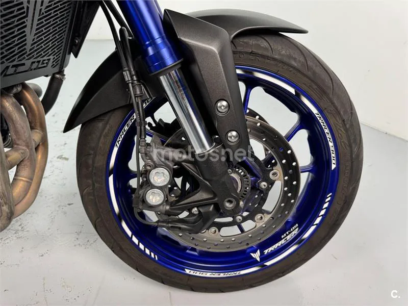 Yamaha MT-09 Tracer - Vista 15