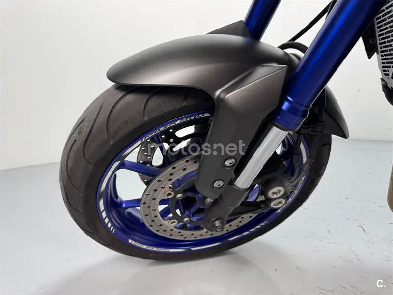 Yamaha MT-09 Tracer - Vista 6