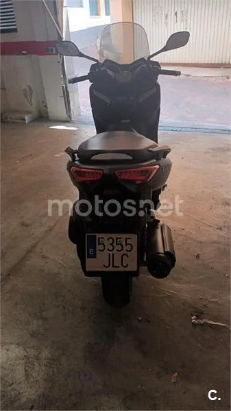 Yamaha XMAX 250 - Vista 3