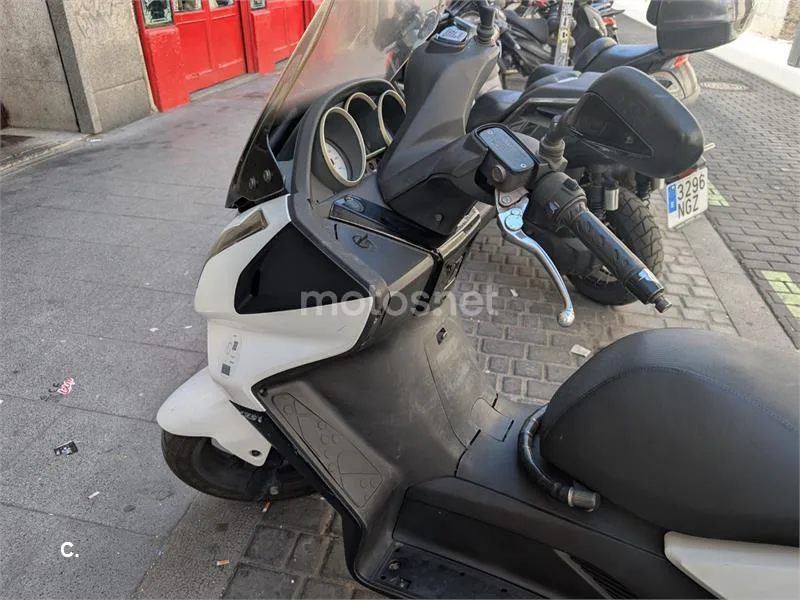 Kymco Super Dink 125 - Vista 3