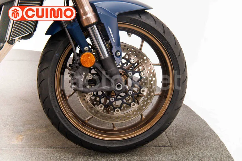 Honda CB650R - Vista 22