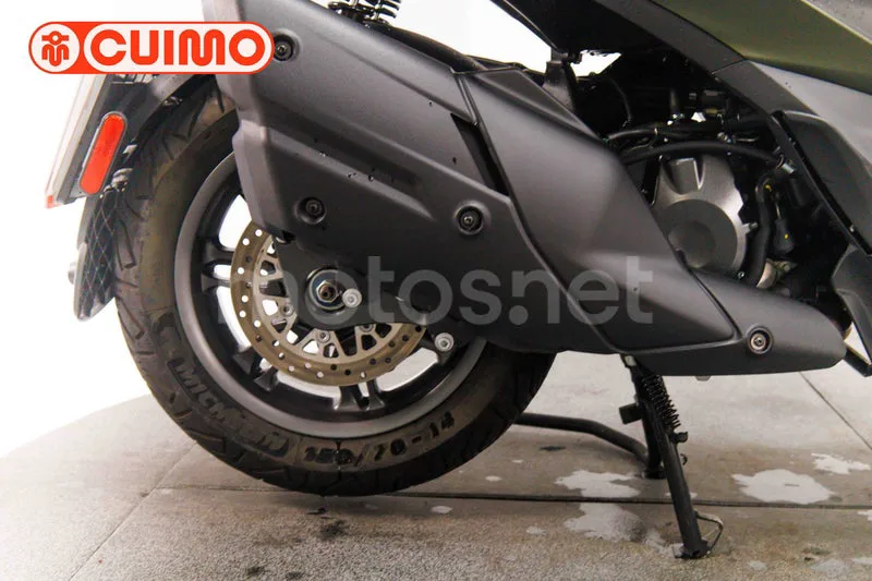 Piaggio Beverly S 400 - Vista 16