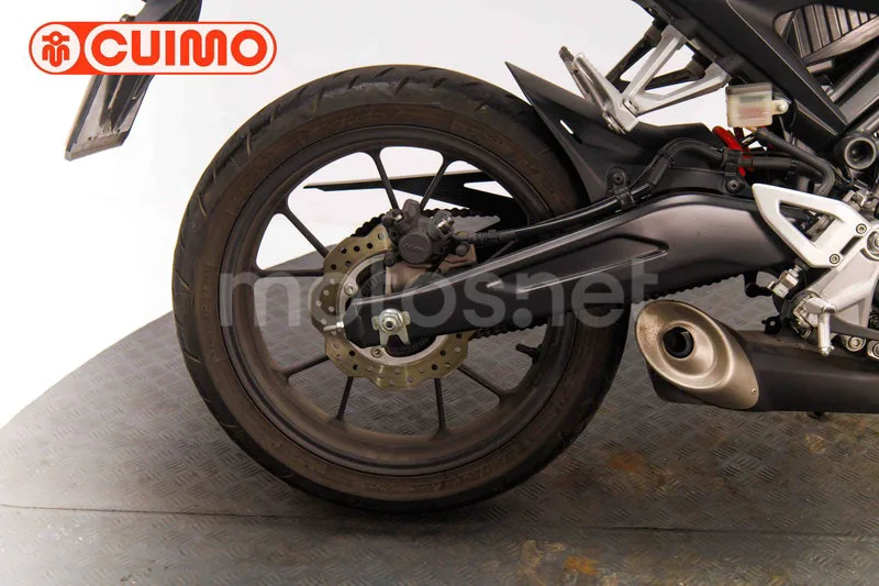 Honda CB125R - Vista 17