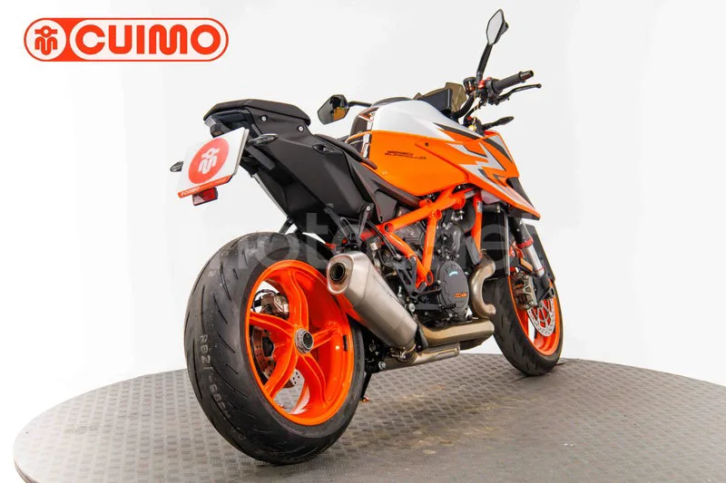 KTM 1290 Super Duke R - Vista 4