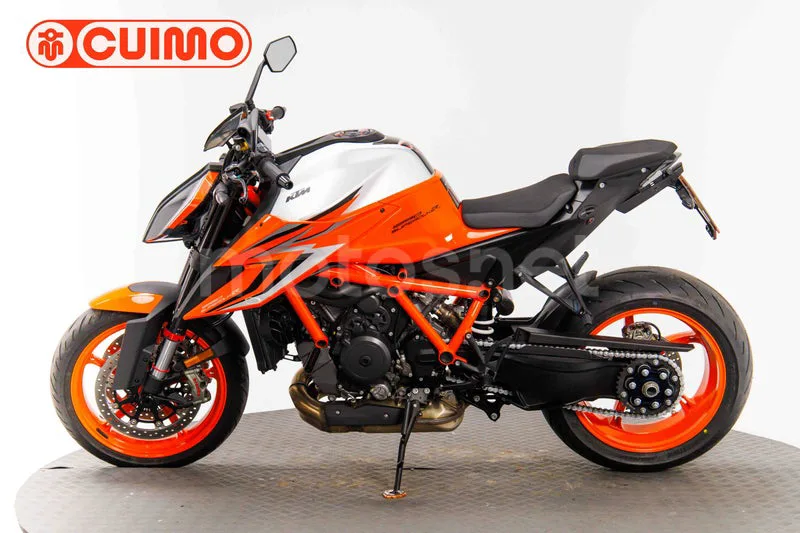 KTM 1290 Super Duke R - Vista 8