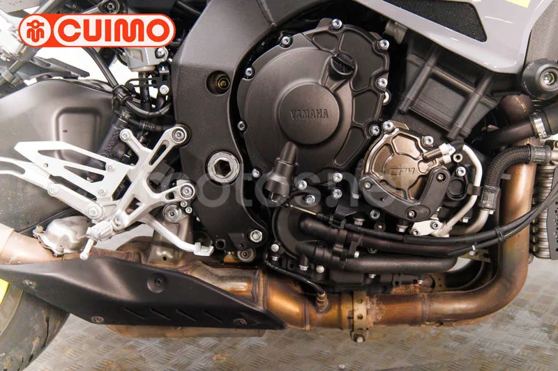 Yamaha MT-10 - Vista 15
