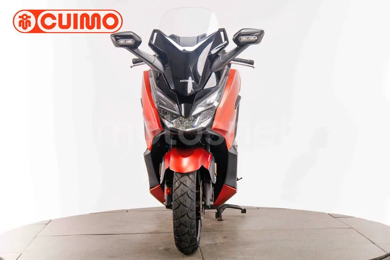 Honda Forza 125 - Vista 10