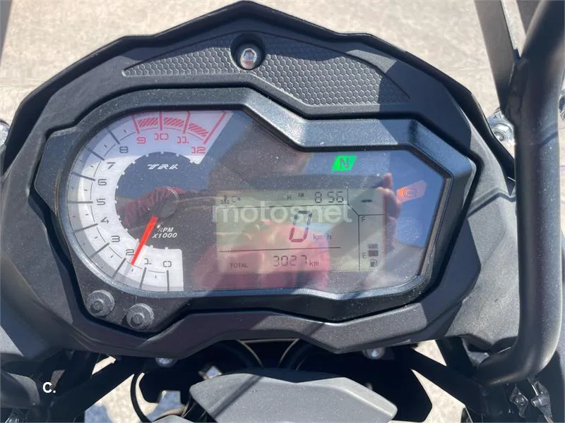 Benelli TRK 502 - Vista 19