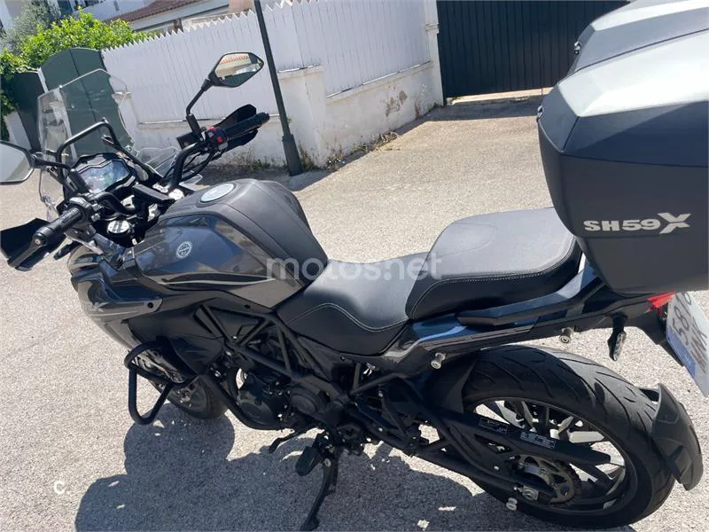 Benelli TRK 502 - Vista 8
