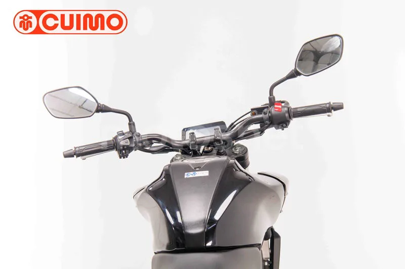 Honda CB125R - Vista 21