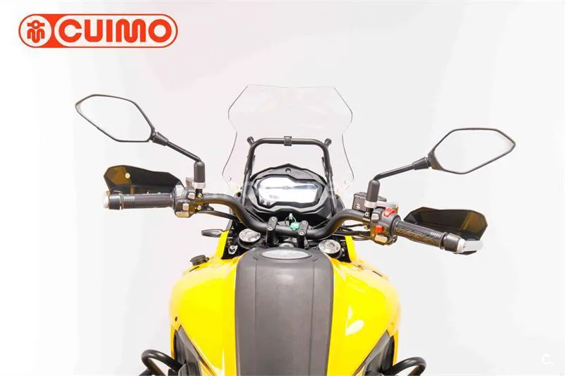 Benelli TRK 502 - Vista 20