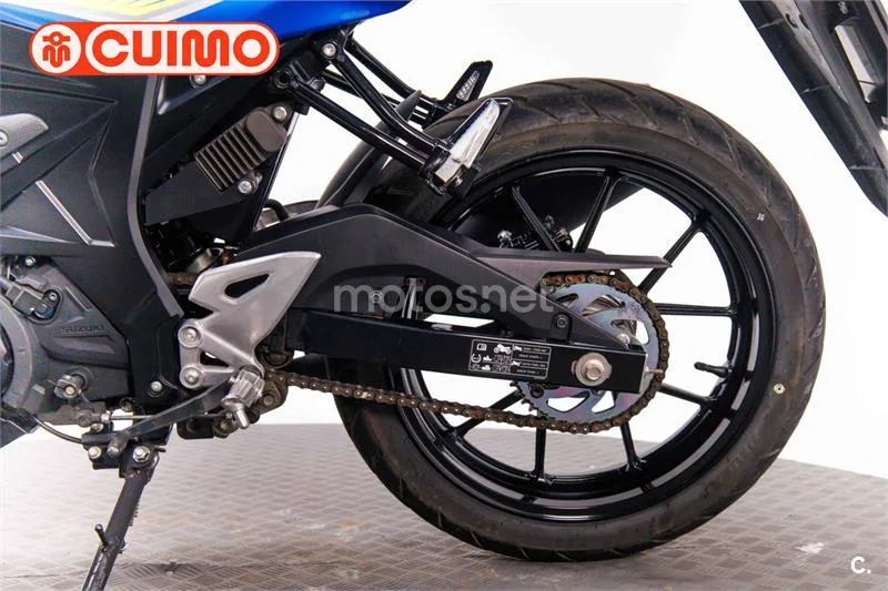 Suzuki GSX-S125 - Vista 18