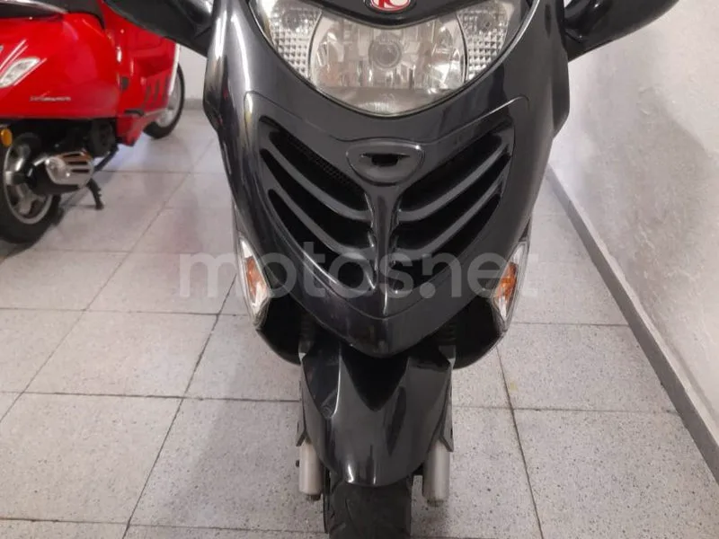 Kymco Grand Dink 125 - Vista 3