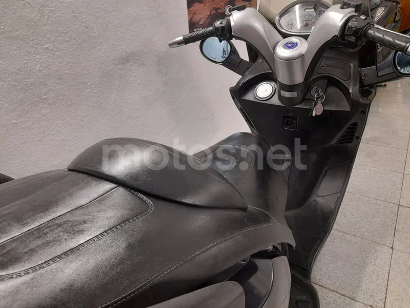 Kymco Grand Dink 125 - Vista 8