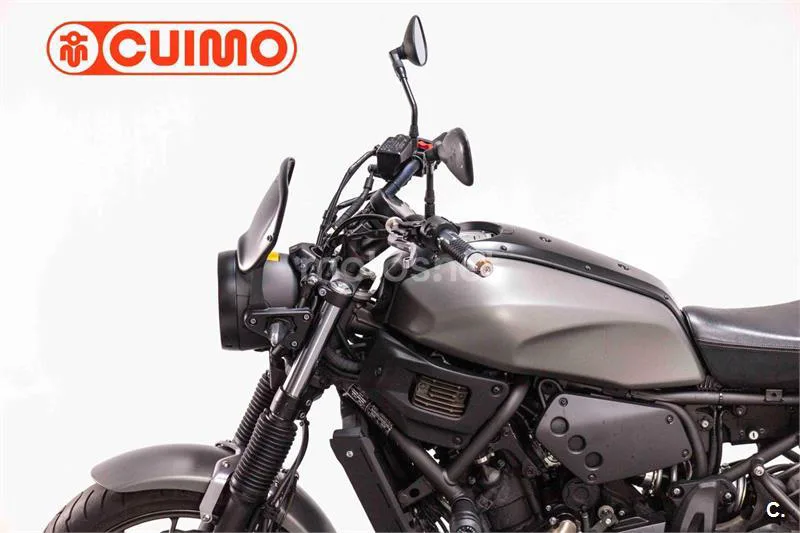 Yamaha XSR700 - Vista 18