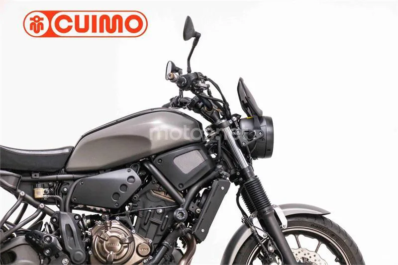 Yamaha XSR700 - Vista 6
