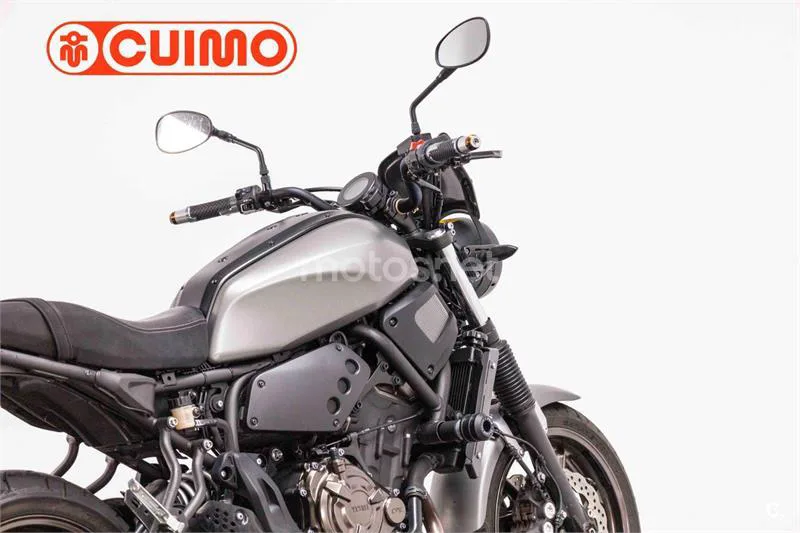 Yamaha XSR700 - Vista 10