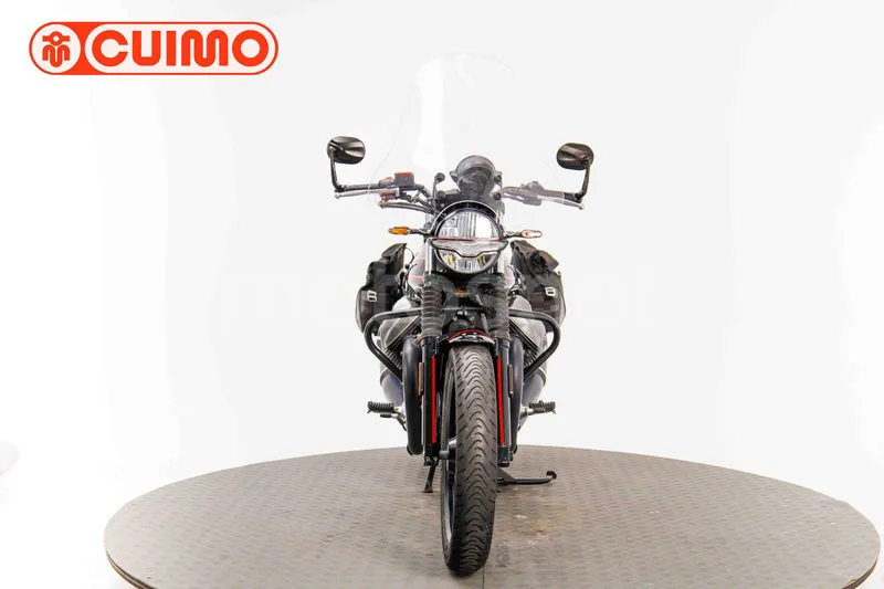 Moto Guzzi V7 - Vista 10