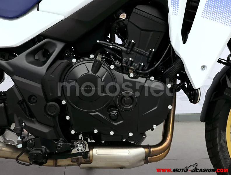 Honda XL750 Transalp - Vista 5
