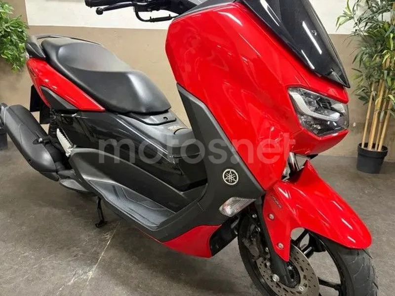 Yamaha NMAX - Vista 5