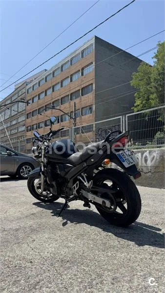Suzuki Bandit 650 - Vista 5