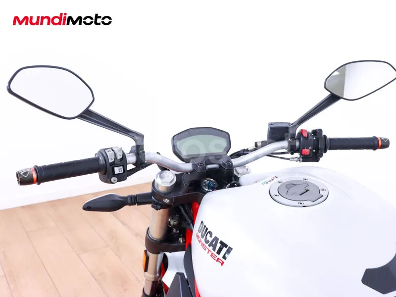 Ducati Monster 797 - Vista 11