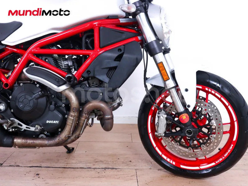 Ducati Monster 797 - Vista 20