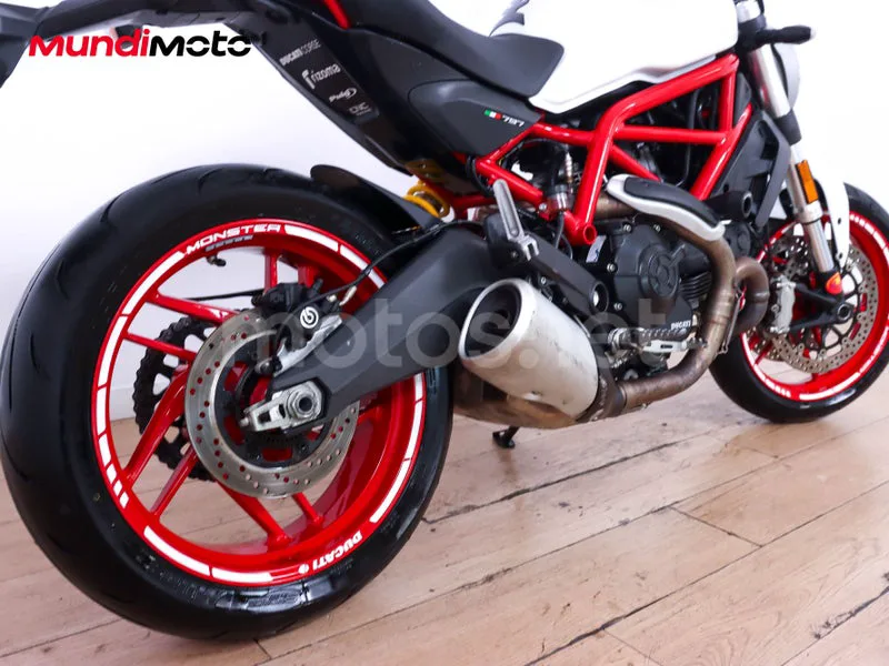 Ducati Monster 797 - Vista 4