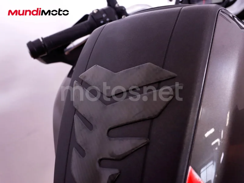 Benelli TRK 502 - Vista 16