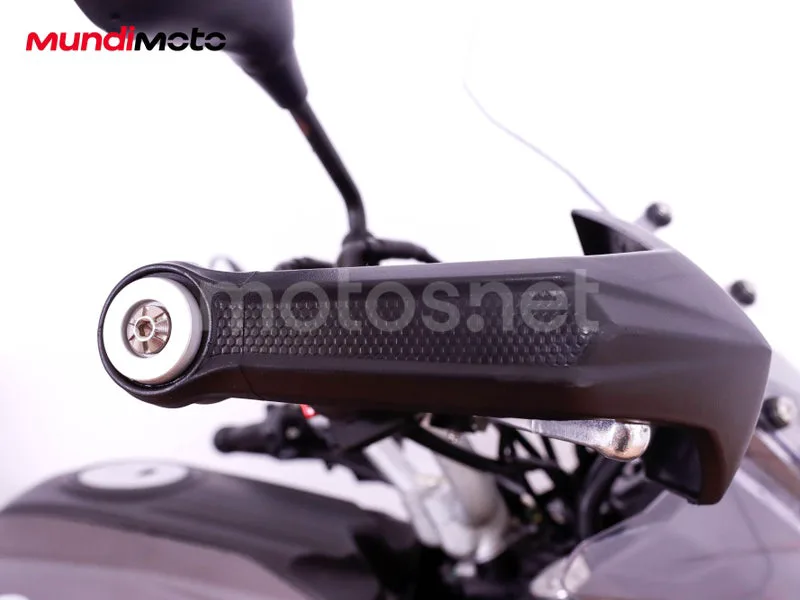 Benelli TRK 502 - Vista 24