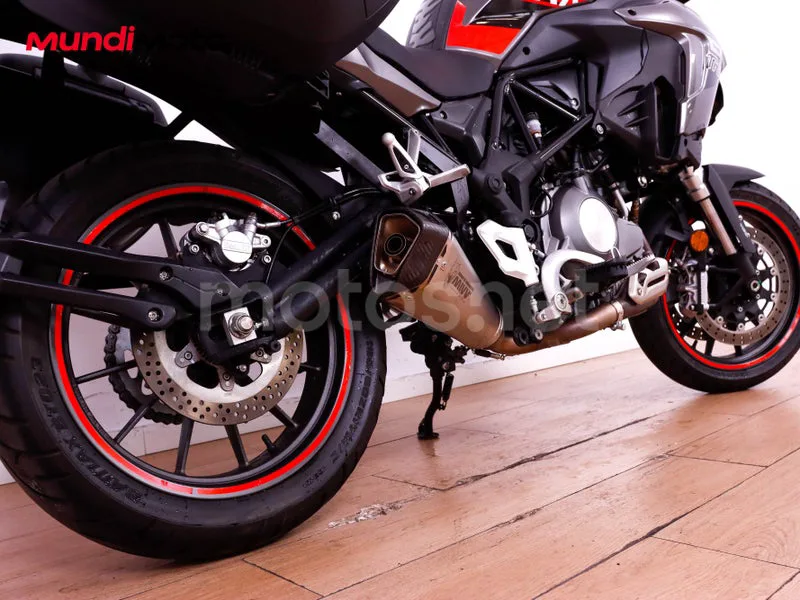 Benelli TRK 502 - Vista 4