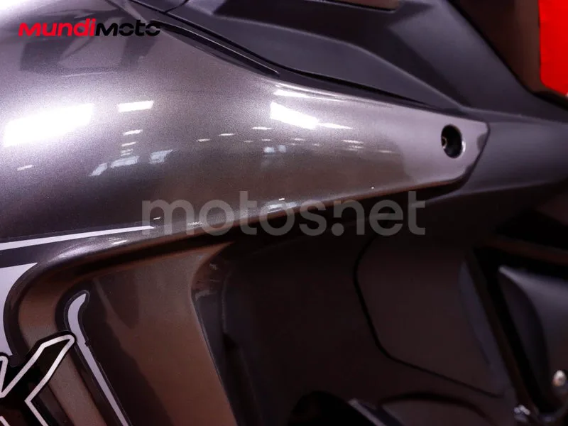 Benelli TRK 502 - Vista 32