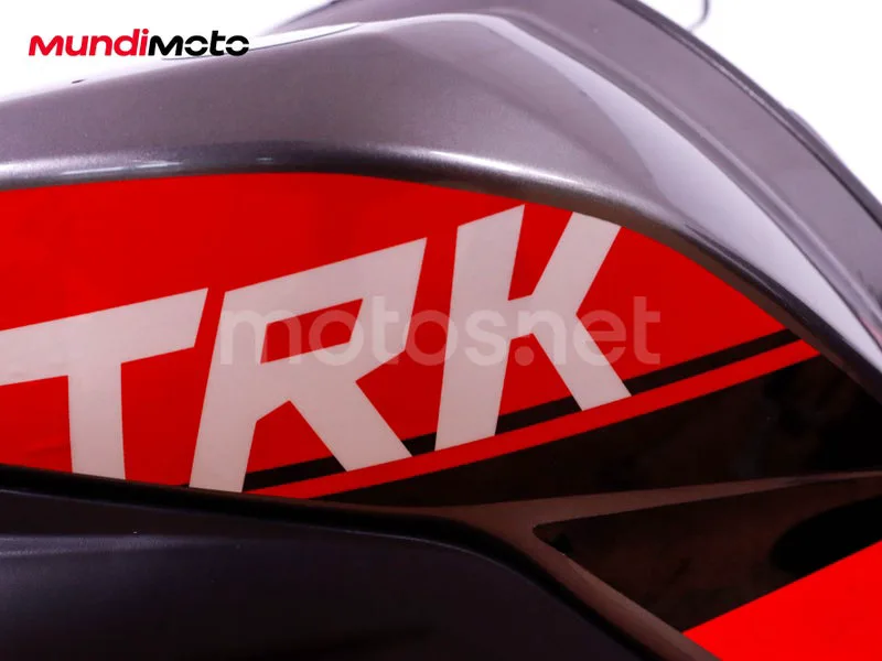 Benelli TRK 502 - Vista 37