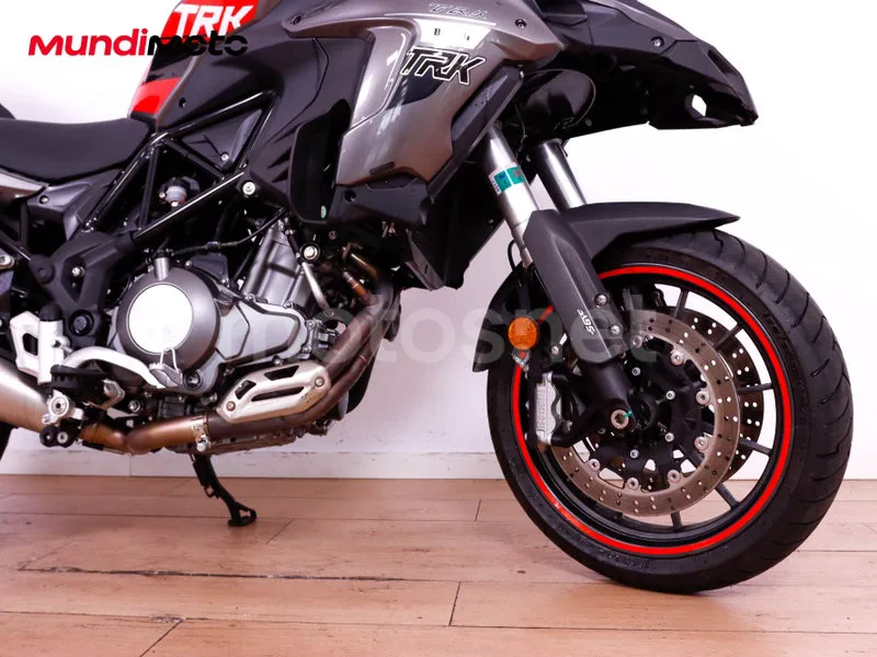 Benelli TRK 502 - Vista 54