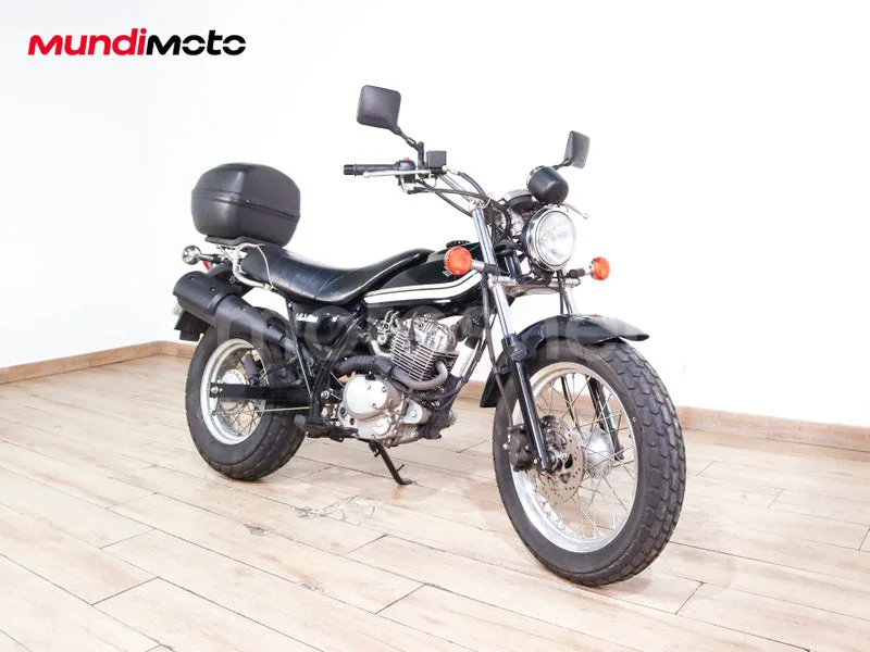 Suzuki VanVan 125 2999 € 2013 Madrid - 2