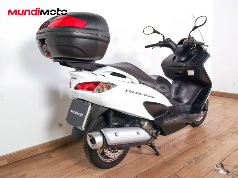 Suzuki Burgman 200 - Vista 3