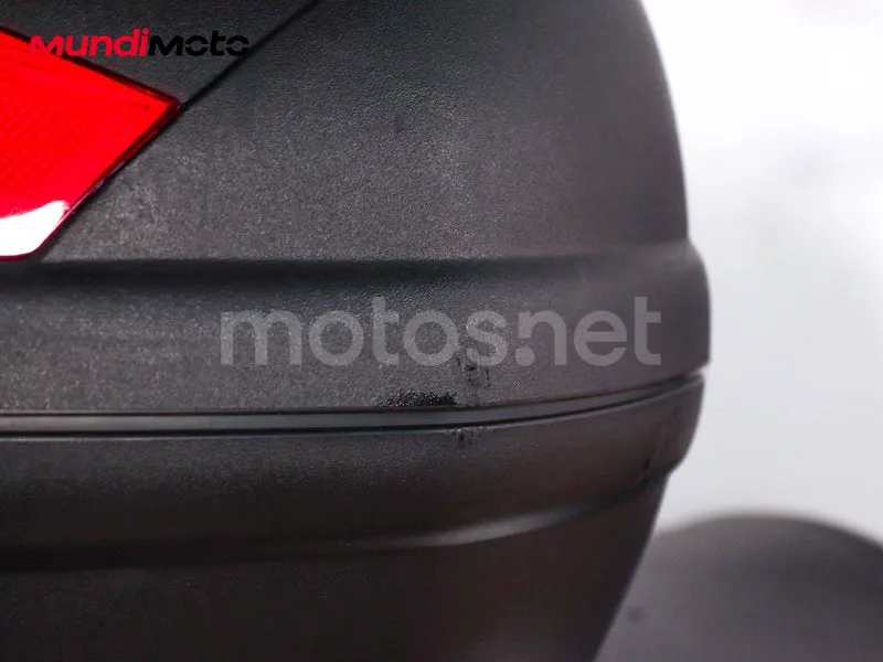 Suzuki Burgman 200 - Vista 32