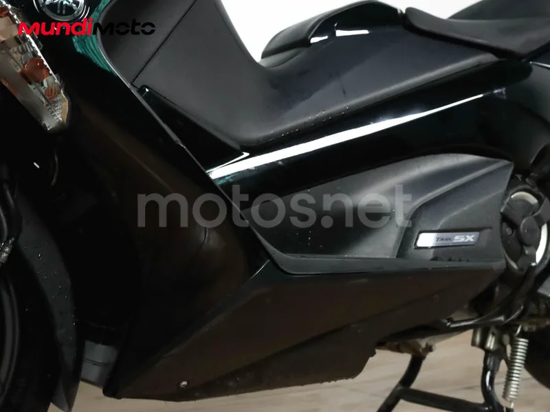 Yamaha TMAX 530 - Vista 10
