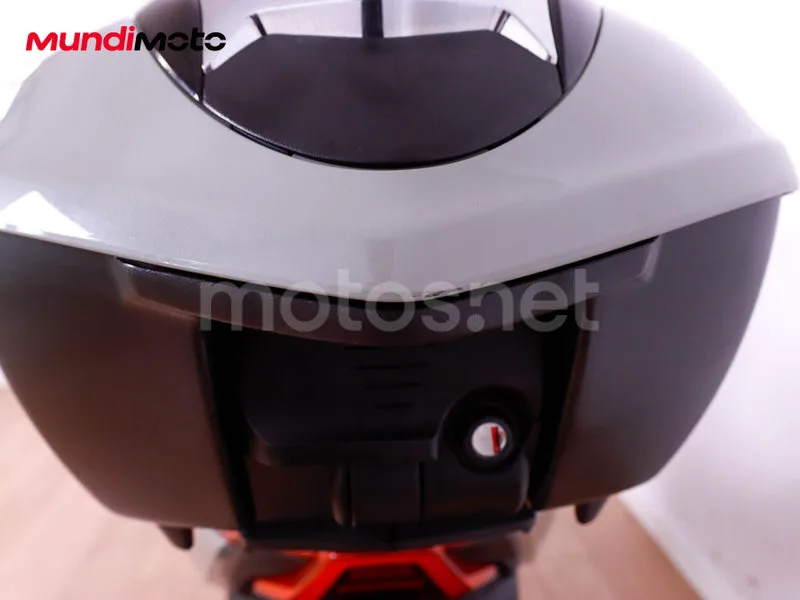 Honda Forza 125 - Vista 16